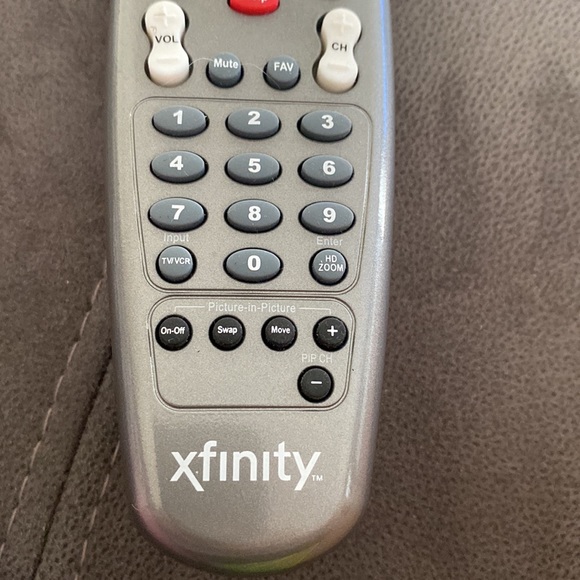 Silver Xfinity remote control in brand new shape - Picture 2 of 12
